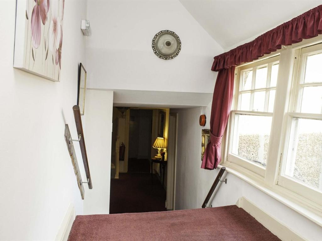 The Castle 3* Steyning